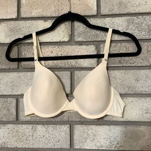 3for$20 bra has underwire 36C